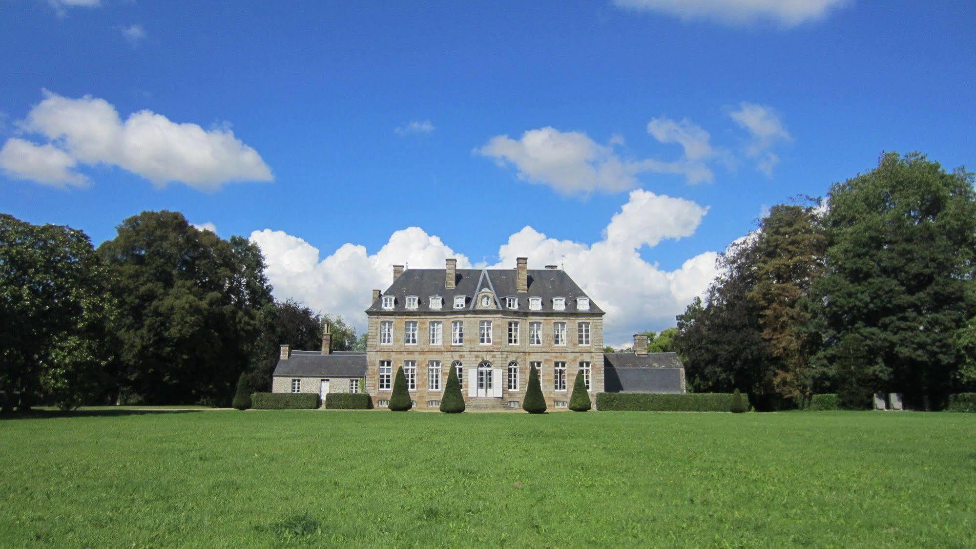 Vergoncey Chateau De Bouceel Bed & Breakfast エクステリア 写真