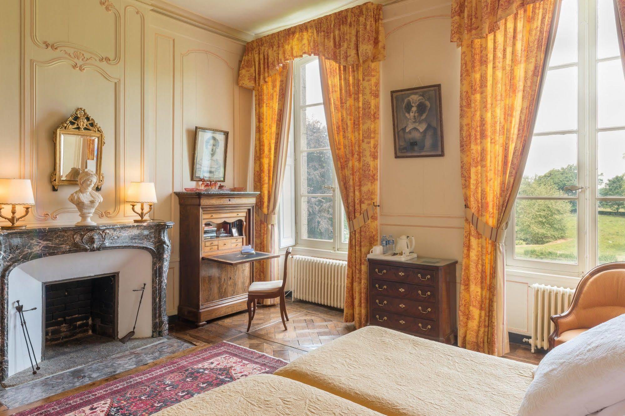 Vergoncey Chateau De Bouceel Bed & Breakfast エクステリア 写真