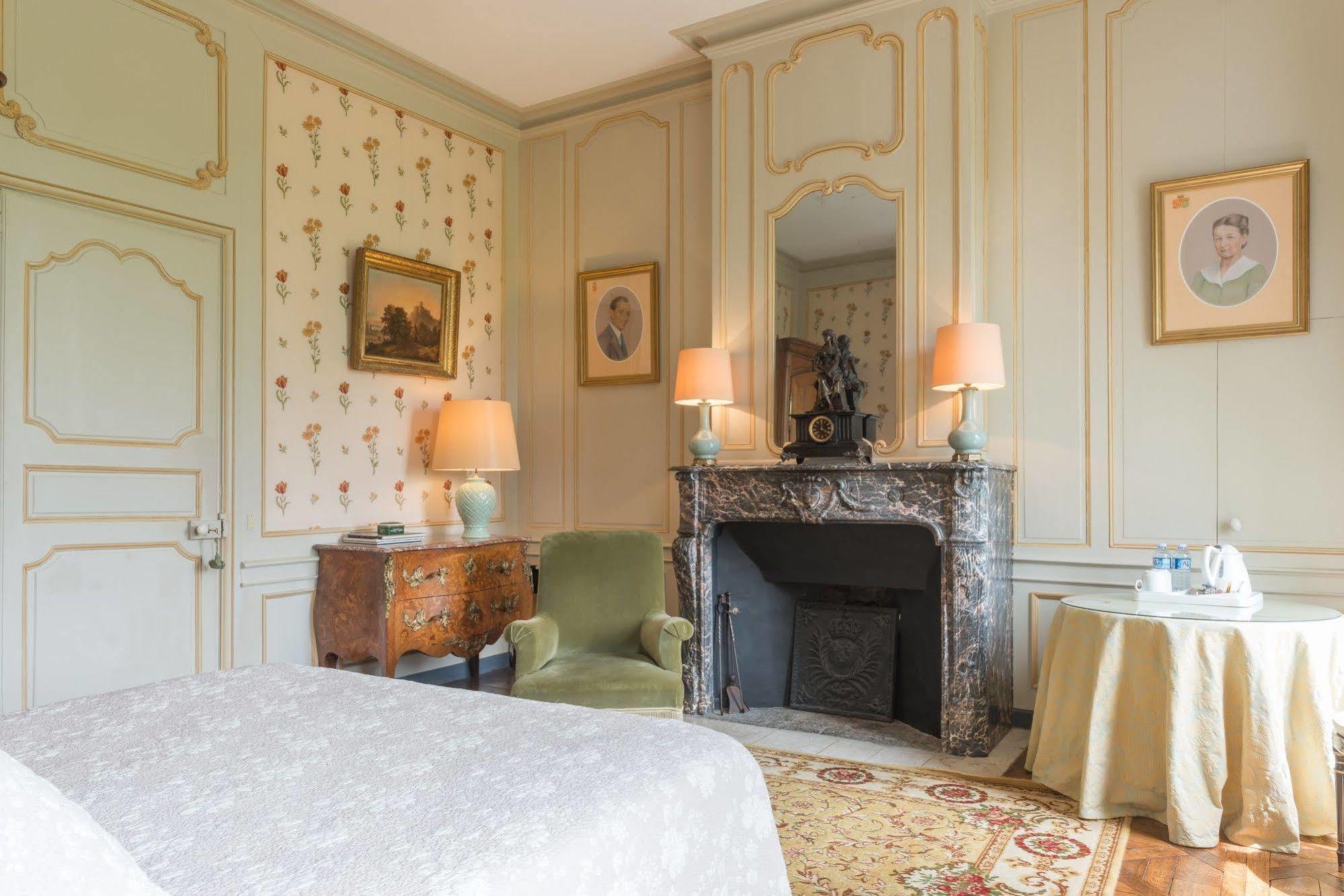 Vergoncey Chateau De Bouceel Bed & Breakfast エクステリア 写真